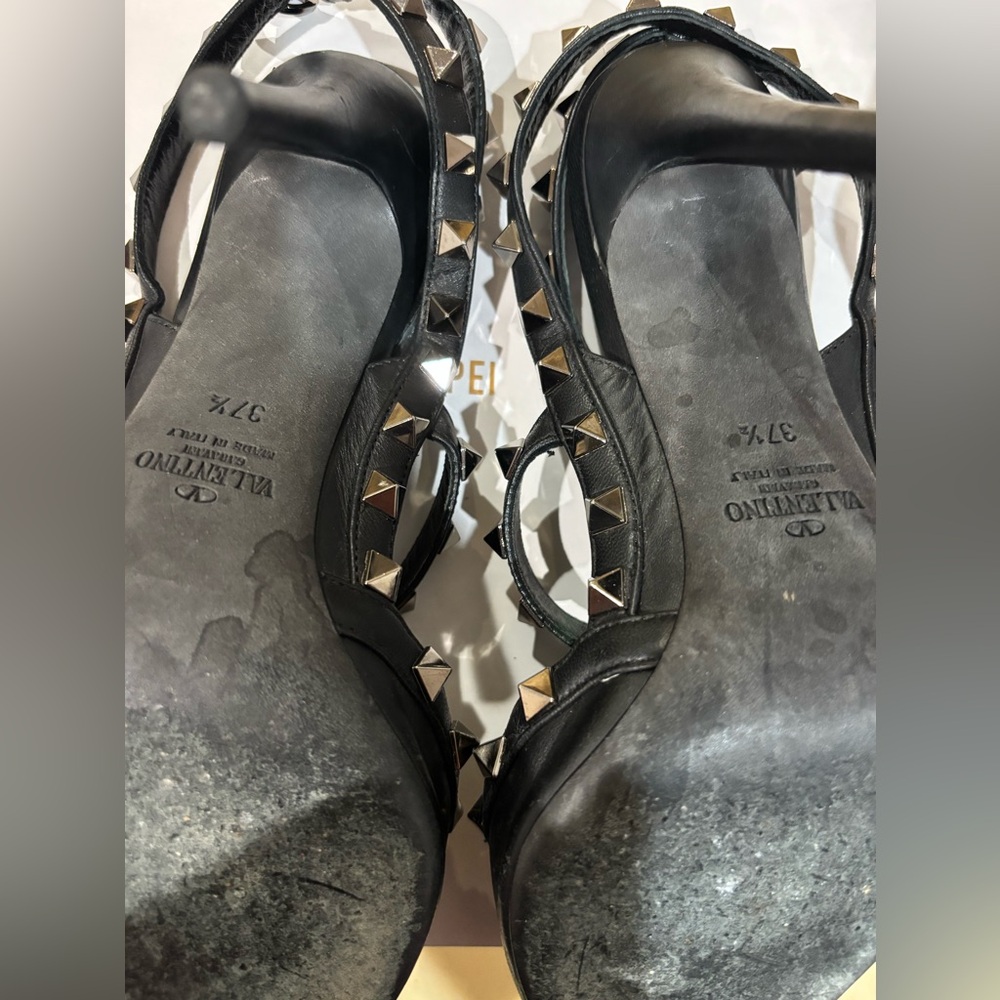Valentino Garavani Rockstud Ankle Strap Pumps 100MM, Size: 37.5 - Picture 15 of 16